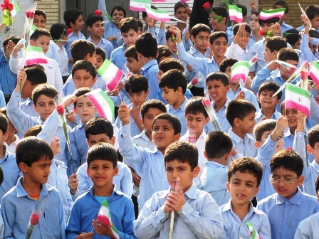 تربیت اسلامی دانش آموزان تنها به عهده آموزش و پرورش نیست