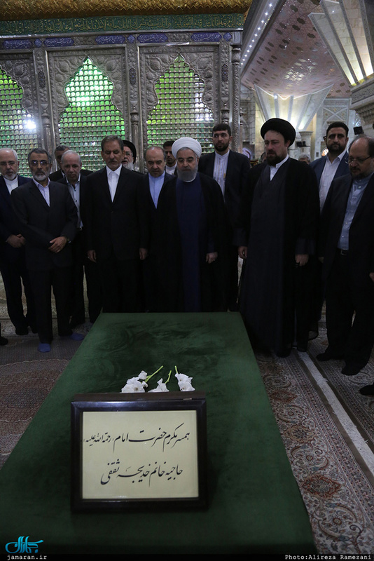 تجدید میثاق رئیس جمهور و هیات دولت با آرمان حضرت امام(س) 