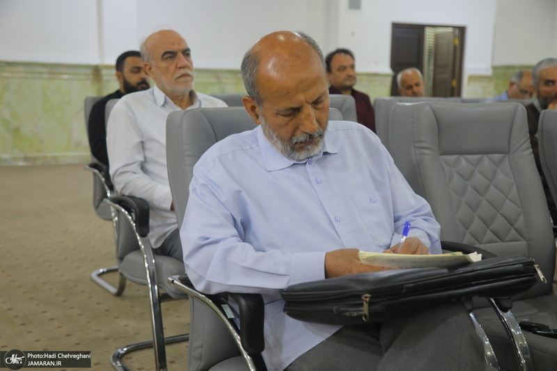 نشست علمی «امام خمینی (س)، حوزه پیشرو و سرآمد و بایسته های فقه کارآمد»