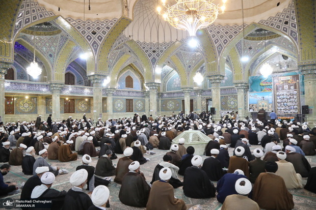 دروس حوزه‌های علمیه تعطیل شد/ تجمعی اعتراضی در پاسخ به اهانت نشریه فرانسوی برگزار می شود