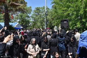 مراسم چهلمین روز درگذشت حمید هیراد در بهشت زهرا