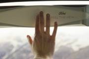 این پنجره هوشمند مناظر بیرونی خودرو را به نابینایان نشان می‌دهد!
