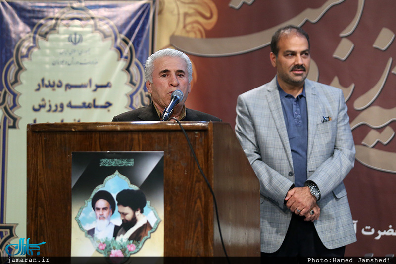 دیدار وزیر ورزش و جوانان و جمعی از ورزشکاران با سید حسن خمینی 