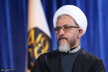 مازنی: امام تحجر را خطری جدی برای دین و فرهنگ می‌دانستند/ دایره «خودی» را آن‌قدر تنگ نکنیم که ملت حذف شود/ امام خمینی(ره) از شهید بهشتی مظلوم‌تر است/ اولین مذاکره مستقیم با آمریکا در زمان امام انجام شد/ در جنگ ۱۲ روزه مشخص شد خودی و غیرخودی کیست!