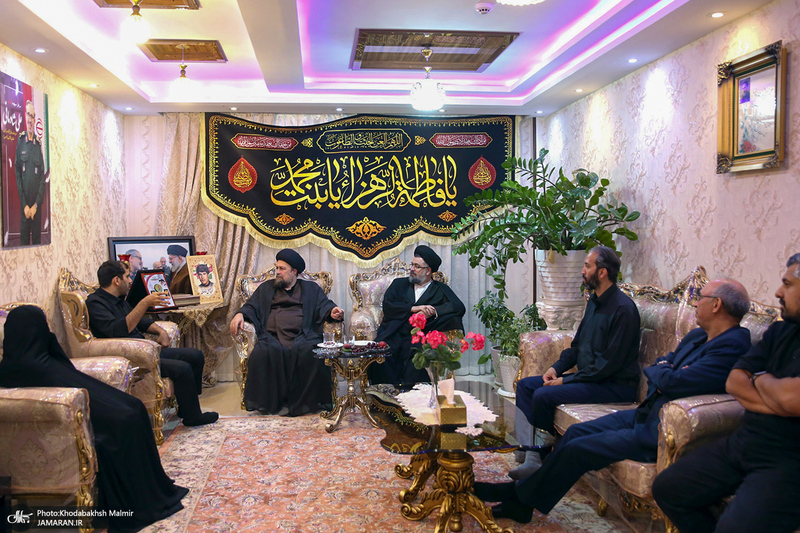 حضور آیت الله سید حسن خمینی در منزل سردار سپهبد شهید علی شادمانی