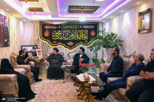 حضور آیت الله سید حسن خمینی در منزل سردار سپهبد شهید علی شادمانی