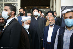 خاکسپاری پیکر حجت الاسلام و المسلمین سید محمود دعایی در حرم امام خمینی (س)