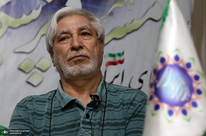 نشست «انتخاب سرنوشت» با سخنرانی بهزاد نبوی و فیض الله عرب سرخی