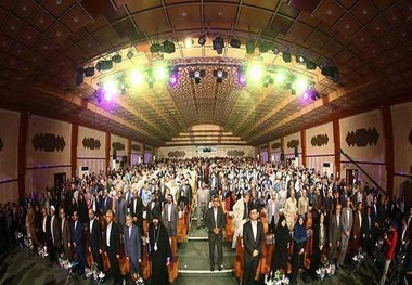 پروانه‌های زرین روی شانه‌های "ضربه فنی" و "لکنت"