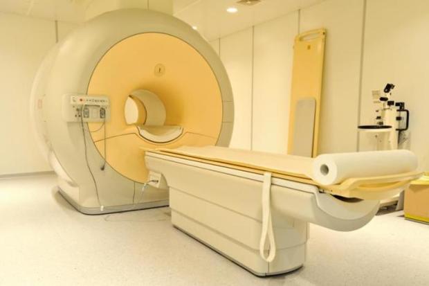 خدمات MRI در بیمارستان آتیه همدان شبانه‌ روزی می‌شود
