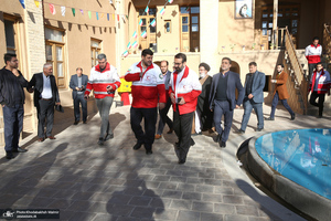 بازدید رئیس جمعیت هلال‌احمر  از بیت تاریخی حضرت امام در خمین