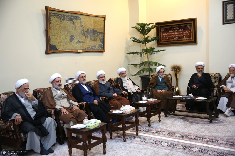 حاشیه تجدید میثاق اعضای مجلس خبرگان رهبری با آرمان‌های امام خمینی(س)؛