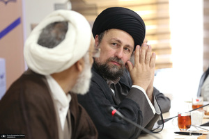 آیین رونمایی  از فصلنامه گواه در مرکز اسناد انقلاب اسلامی