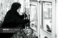 مادران شهدای دفاع مقدس هنوز با یاد و خاطره فرزندانشان زندگی می‌کنند (7)