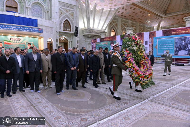 تجدید میثاق اقشار مردم و مسئولان با آرمان های امام راحل