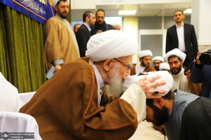 عمامه گذاری طلاب به مناسبت نیمه شعبان