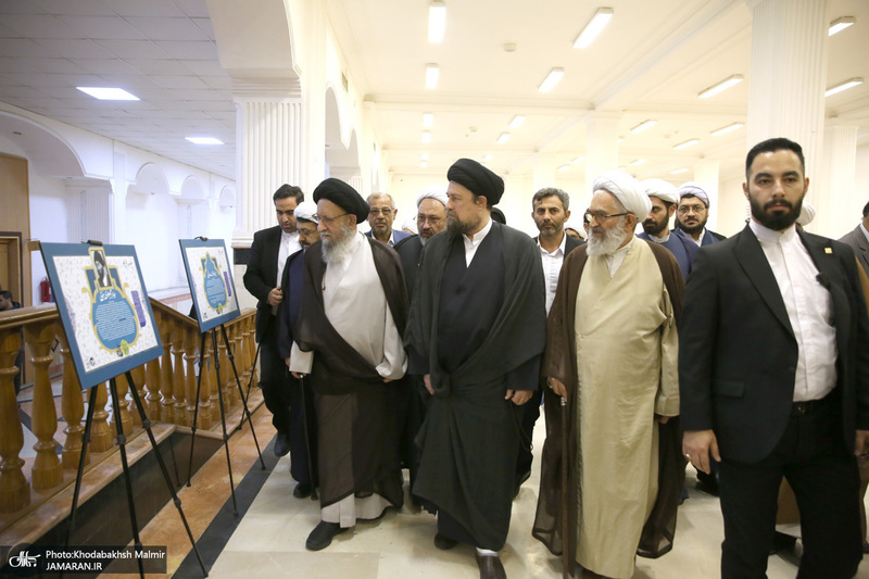 بازدید آیت الله نور مفید از نمایشگاه وکلای شرعی امام خمینی (س)