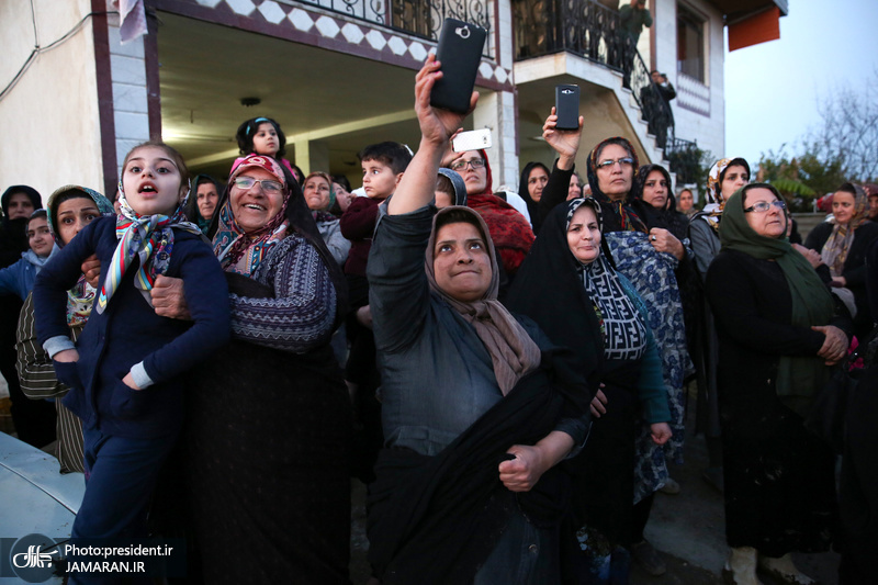 روحانی در جمع مردم روستای کردخیل مازندران