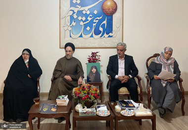 سید محمد خاتمی: حجاب با عفت یکی نیست/ از جامعه عفیف حمایت می کنیم/ نمی توان حجاب را به زور تحمیل کرد