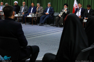 دیدار جمعی از شاعران و اهالی فرهنگ و ادب با رهبر معظم انقلاب