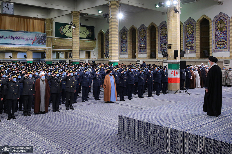 دیدار جمعی از فرماندهان نیروی هوایی و پدافند هوایی ارتش با رهبر معظم انقلاب