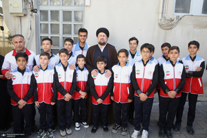 تجدید میثاق جوانان هلال احمر با آرمان‌های امام راحل