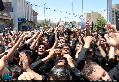 پوشیدن پیراهن مشکی در ایام عزاداری محرم مکروه است؟