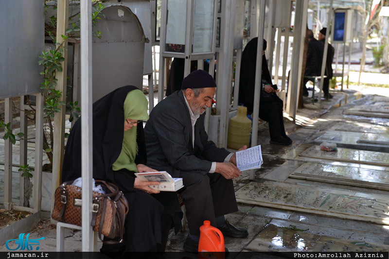  زیارت اهل قبور در پنجشنبه آخر سال-بهشت زهرا(س) تهران