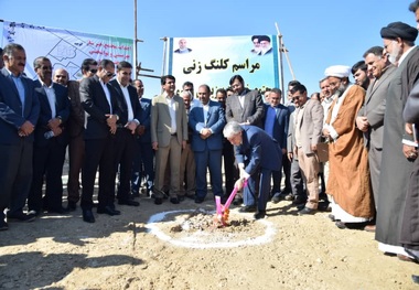 کلنگ ساخت مجتمع توانبخشی خیرساز وراوی مُهر به زمین زده شد