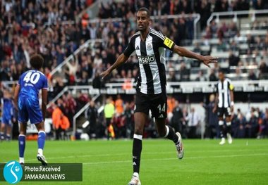 ادامه اعتصاب مهاجم سوئدی در انگلیس!