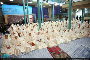 مراسم جشن تکلیف «دبستان سمیه» منطقه چهار تهران در حسینیه جماران 