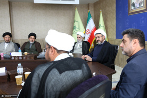دیدار جمعی از علمای کشور عراق با رئیس موسسه تنظیم ونشر آثار امام خمینی
