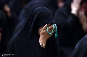 عزاداری ظهر عاشورا در حرم مطهر امام خمینی (س)