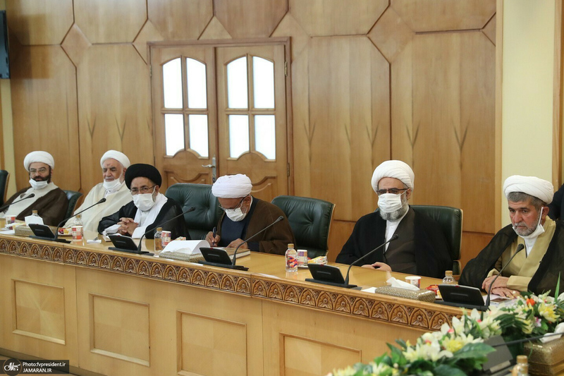 نشست هم اندیشی جهانگیری با جمعی از علما و روحانیون