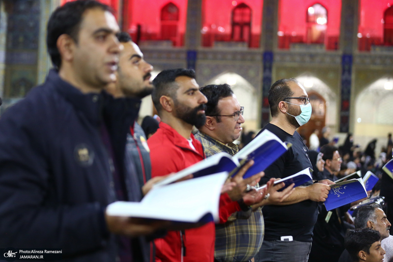 مراسم دعا و احیای شب بیست و یکم ماه رمضان در حرم امام رضا(ع)