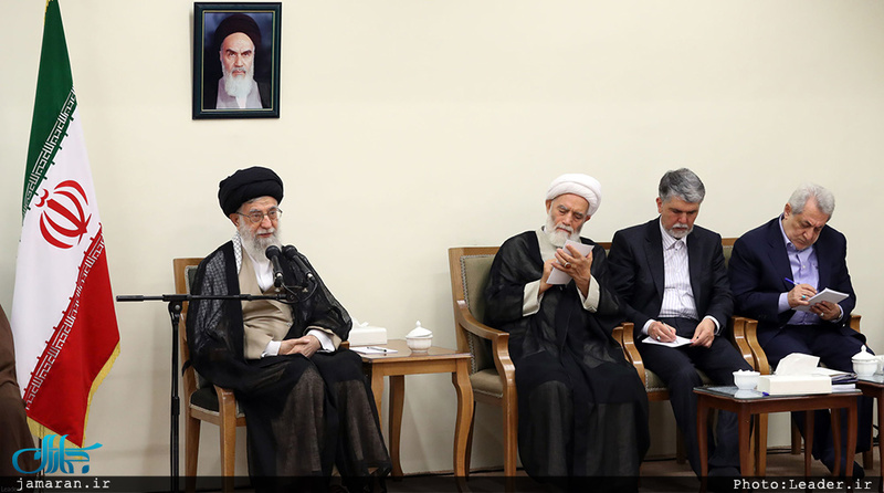 دیدار جمعی از مسئولان و فعالان فرهنگی از استان‌های یزد و همدان با رهبر معظم انقلاب 