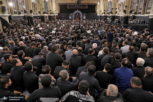 آخرین شب مراسم عزاداری حضرت اباعبدالله الحسین (ع) در حسینیه امام خمینی