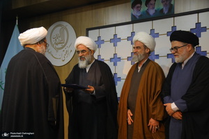 مراسم روز معلم و تجلیل از اساتید حوزوی در مجتمع آموزشی پژوهشی ائمه اطهار (ع)‎