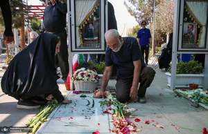 مراسم چهلمین روز شهدای جنگ تحمیلی ۱۲ روزه در قطعه 42 بهشت زهرا (س)