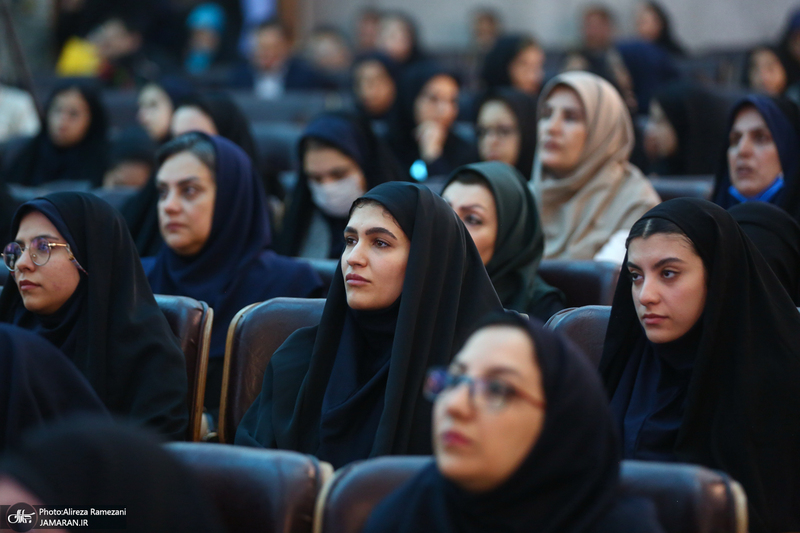 مراسم تجلیل از پرستاران و دانشجویان نمونه دانشکده پرستاری دانشگاه علوم پزشکی ارتش