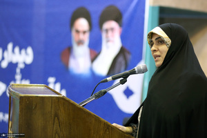 دیدار جمعی از بانوان قرآن پژوه با سیدحسن خمینی