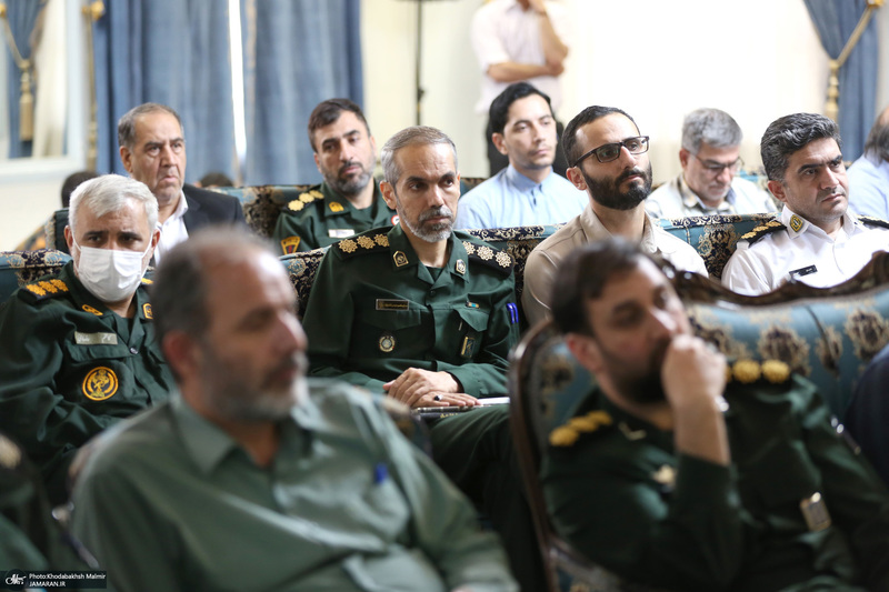 دیدار مسئولان قرارگاه فهمیده با سید حسن خمینی