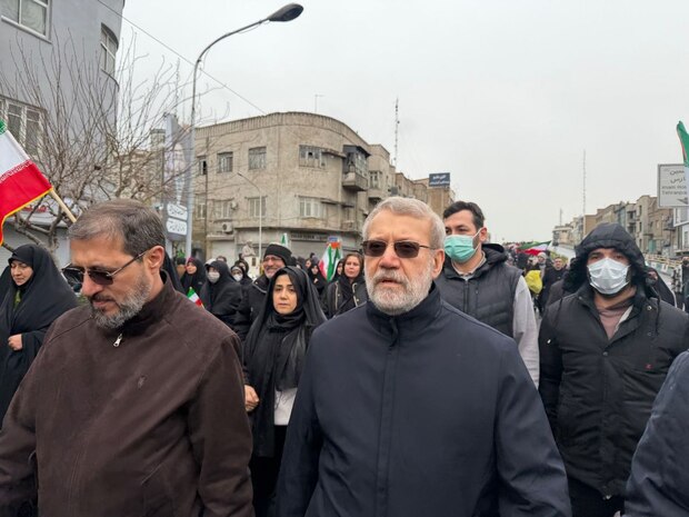 واکنش لاریجانی به حمله رژیم صهیونیستی: معلوم است که کم آوردند؛ ترامپ عقلش نمی رسد/ هر چه فشار آمریکا بیشتر شود اراده مردم بیشتر می‌شود  + فیلم