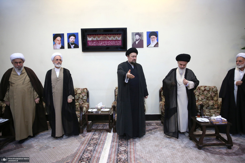 حاشیه تجدید میثاق اعضای مجلس خبرگان رهبری با آرمان‌های امام خمینی(س)؛