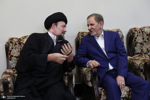 مراسم تشییع و تدفین همسر آیت الله موسوی بجنوردی (ره) در حرم امام خمینی (س)-3