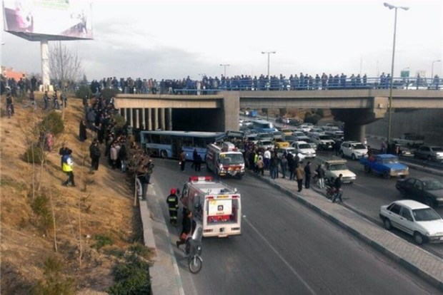 یک نفر در پی سقوط از پل شهید چمران اصفهان جان باخت