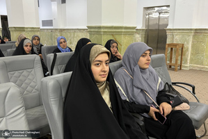 محفل ادبی پروانه ها در مجتمع فرهنگی هنری یادگار امام (ره) قم