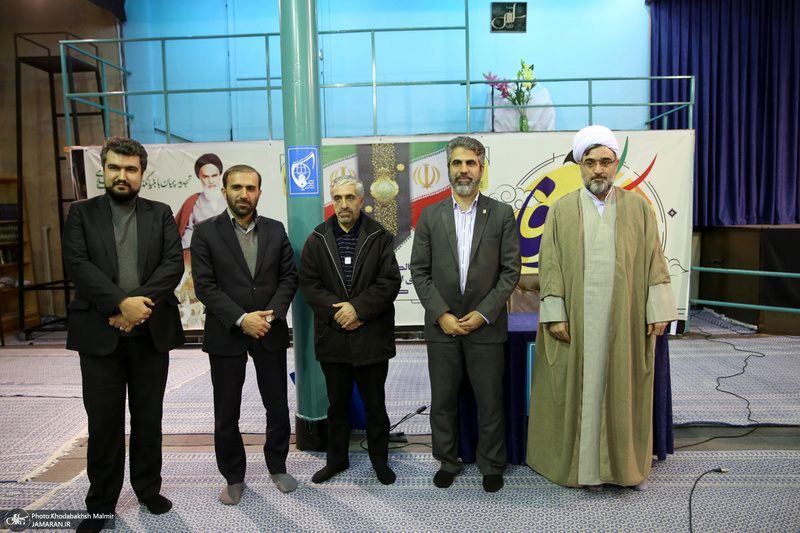 مراسم چهلمبن سالگرد تاسیس اتحادیه انجمن اسلامی دانش آموزان درحسینیه جماران