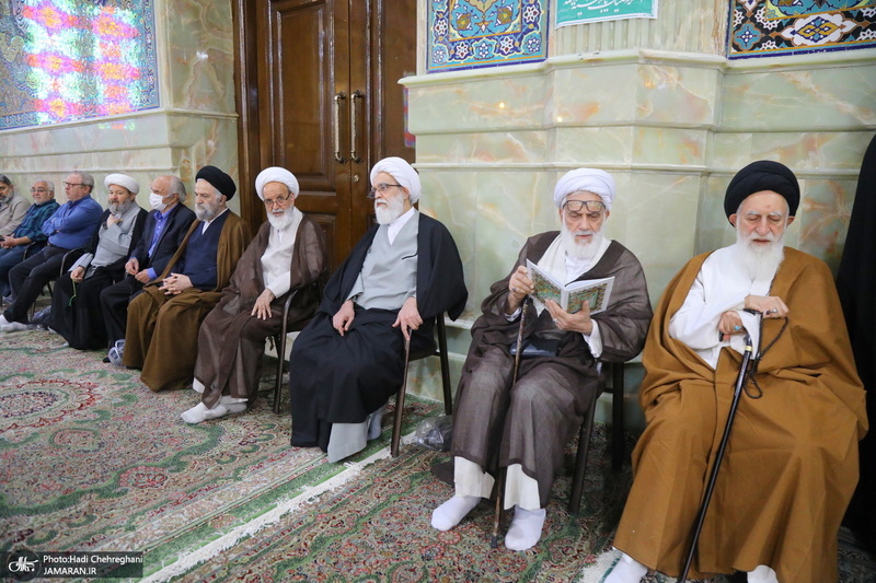 مراسم تشییع و خاکسپاری آیت الله نورالله شاه آبادی(ره) در قم