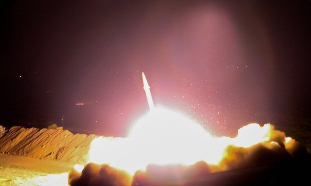 گزارش میدانی از حمله موشکی ایران به مواضع داعش در استان دیرالزور سوریه